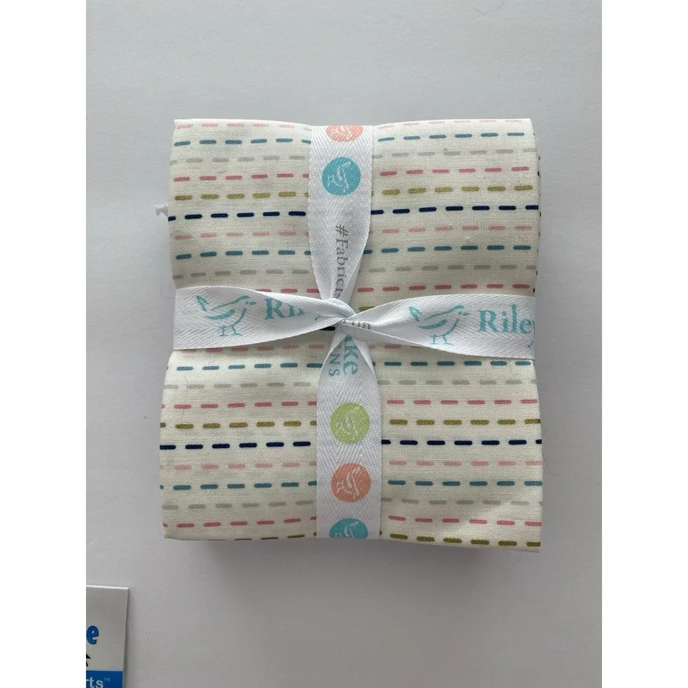 Sew Sampler Box Items, Riley Blake Designs, New In Package July 2019 Quilt Kit